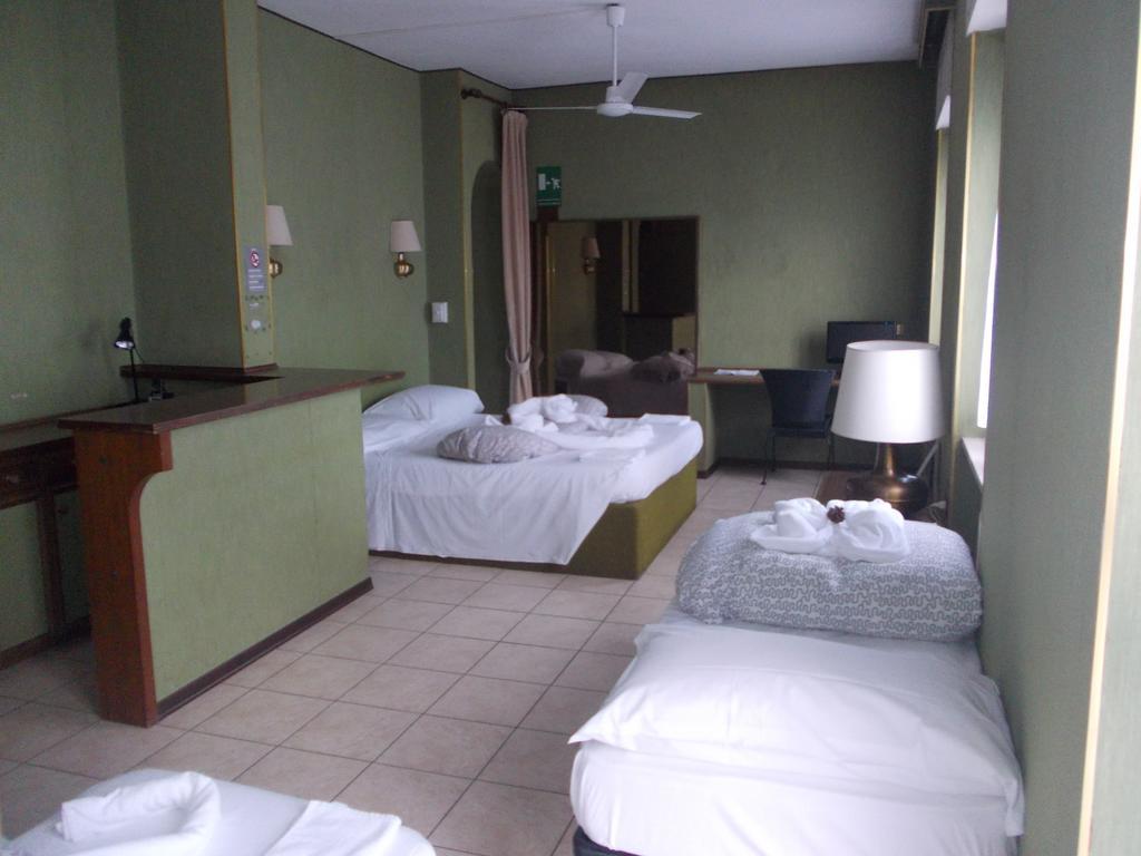 Ponte Romano Hotel Room photo